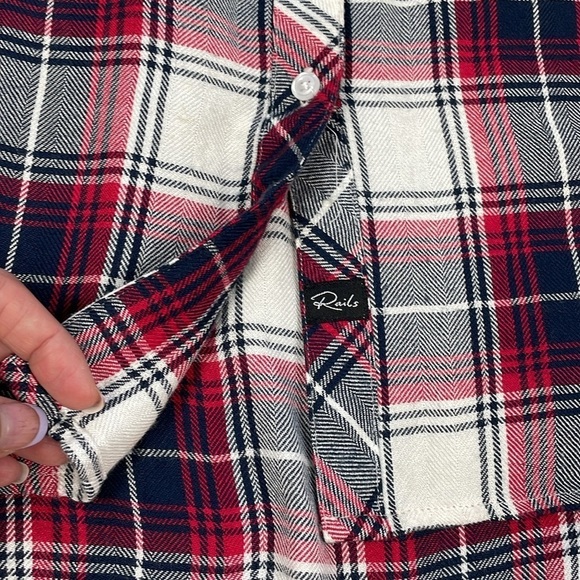 Rails Hunter Plaid Button Front Long Sleeve Shirt Flannel Red Navy Blue Sz S - Picture 9 of 11